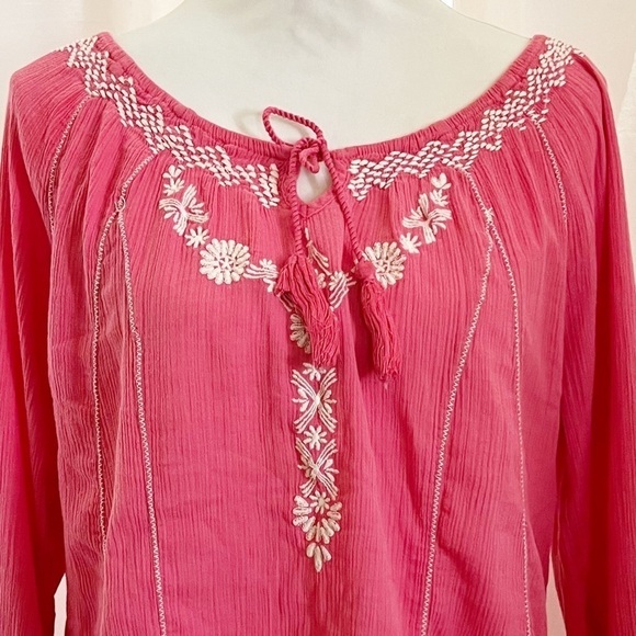 Embroidered Blouse by MUDD Size Small - Picture 4 of 6